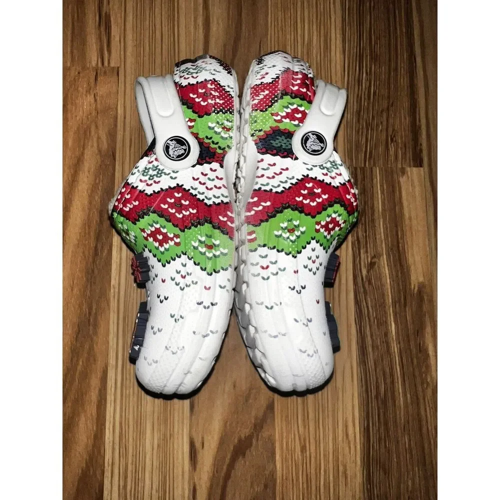 Crocs Kids J1 Classic Fuzzy Lined Holiday‎ Christmas Charm Clogs W Jibitz